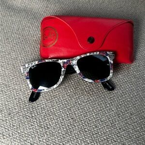 Ray-Ban Graphic London Print Sunglasses with Red Case